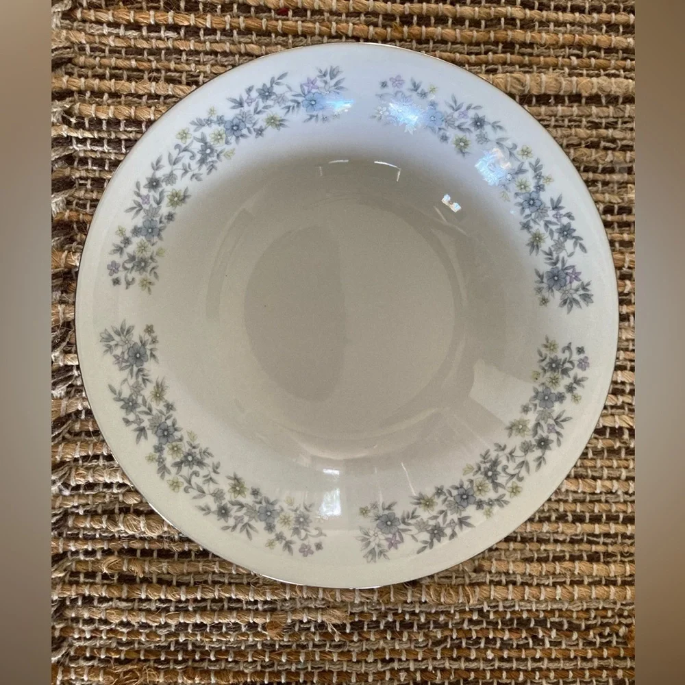 Dynasty 1005 Fine China 5 Piece set